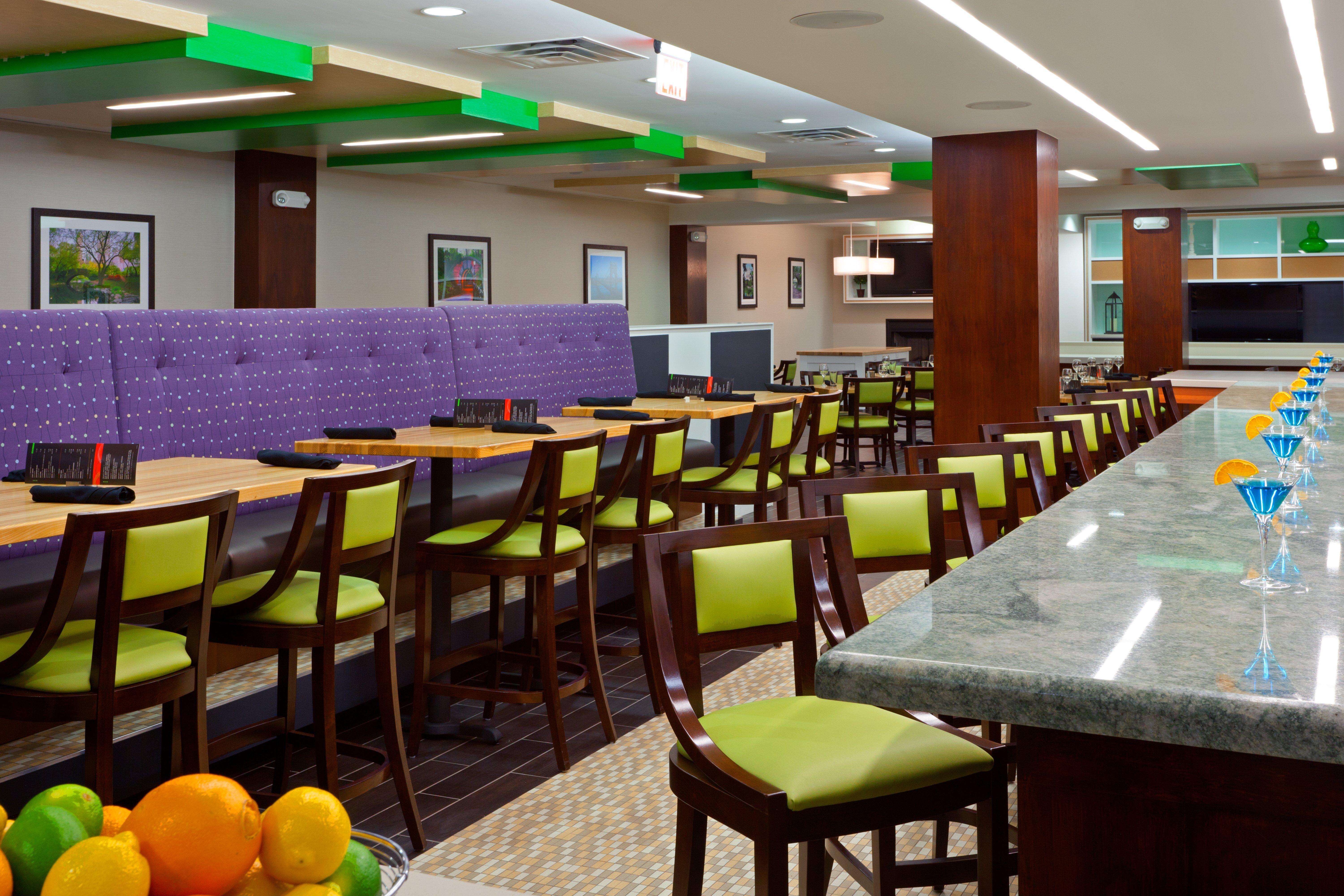 Holiday Inn Clark - Newark By Ihg Exterior photo