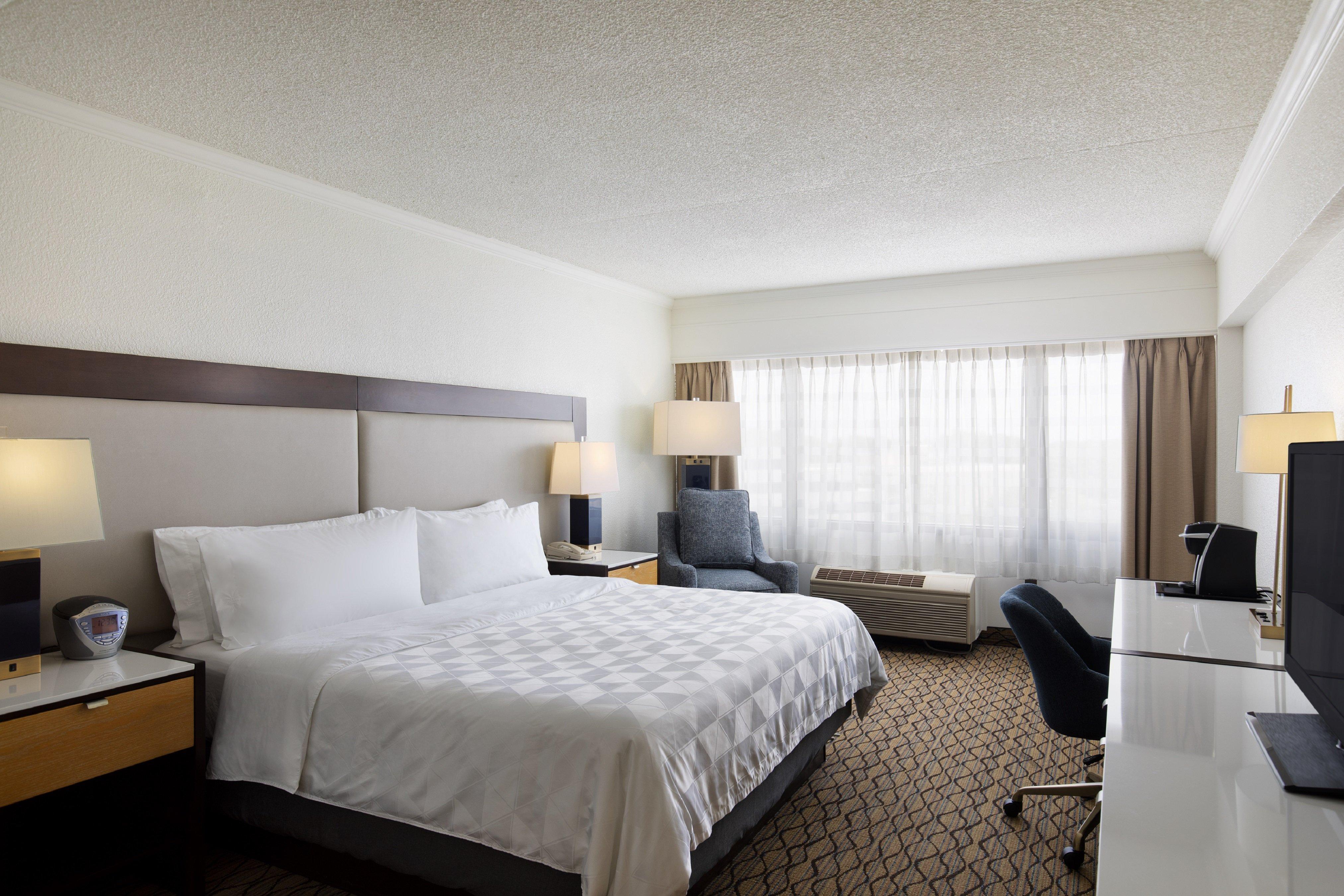 Holiday Inn Clark - Newark By Ihg Exterior photo